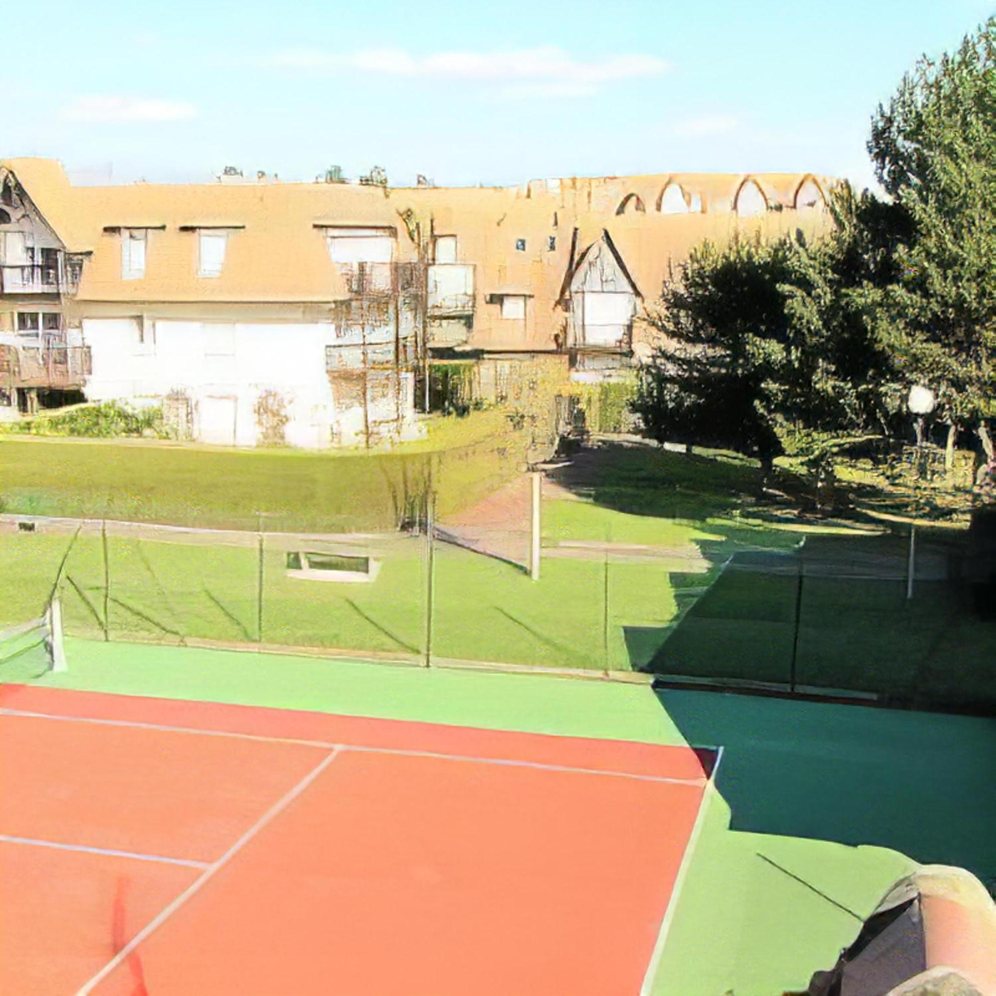 Duplex Élégance: Luxe 4* avec Tennis et Piscine Deauville Exterior photo